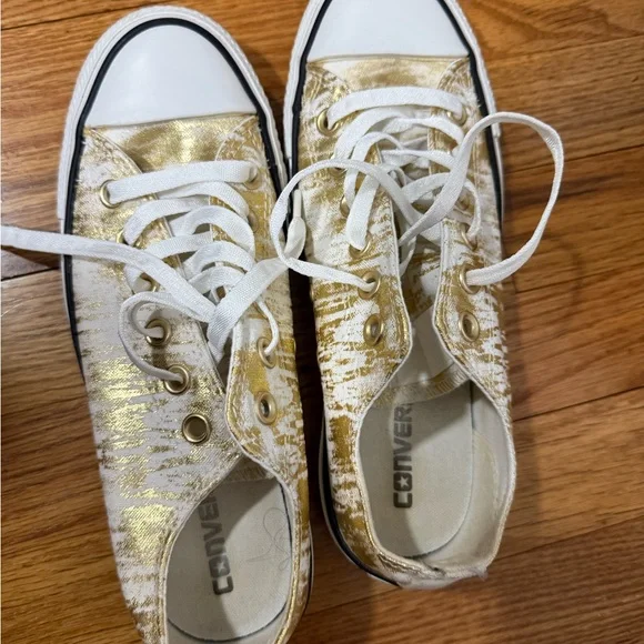 Converse Women's Gold Sneakers - Picture 4 of 6
